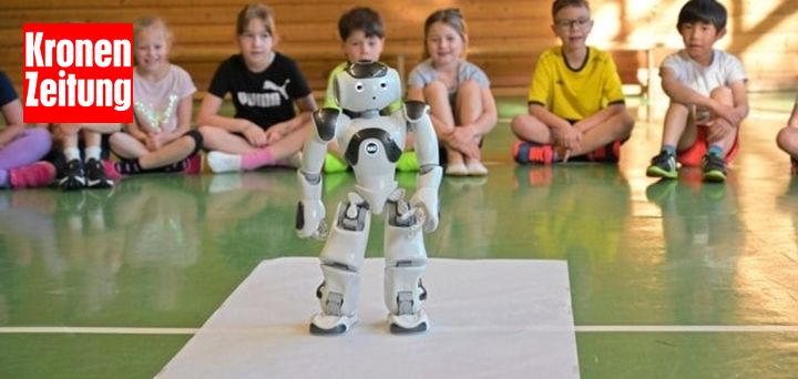 KI in der Volksschule: Turnunterricht mit Roboter